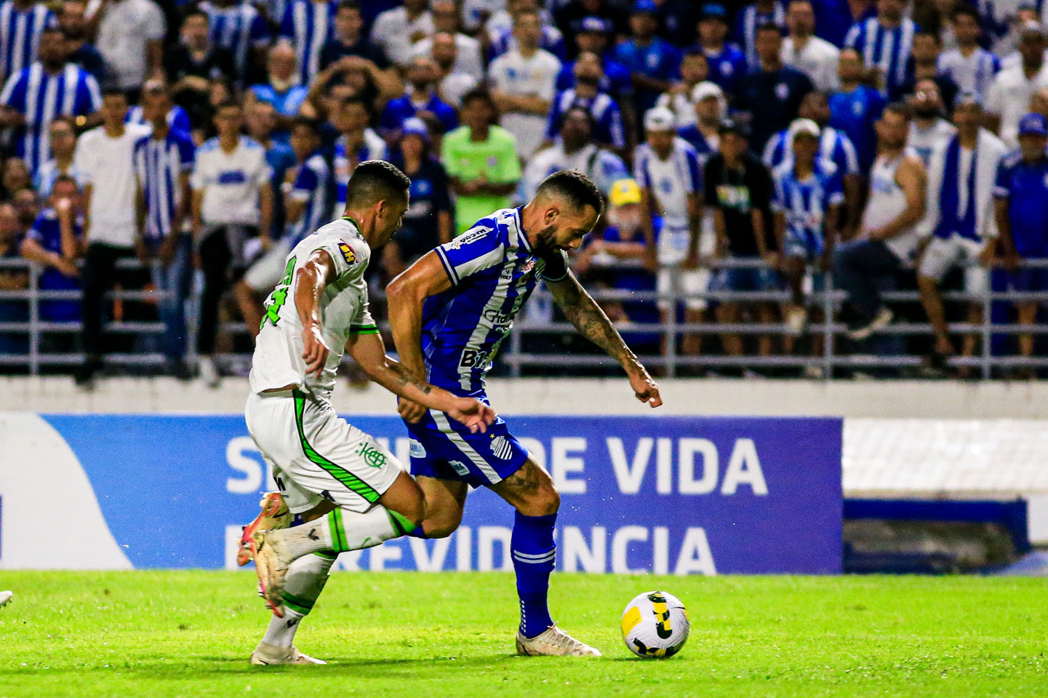 CSA faz péssima partida e assiste ao América-MG abrir vantagem de 3 a 0 na Copa do Brasil