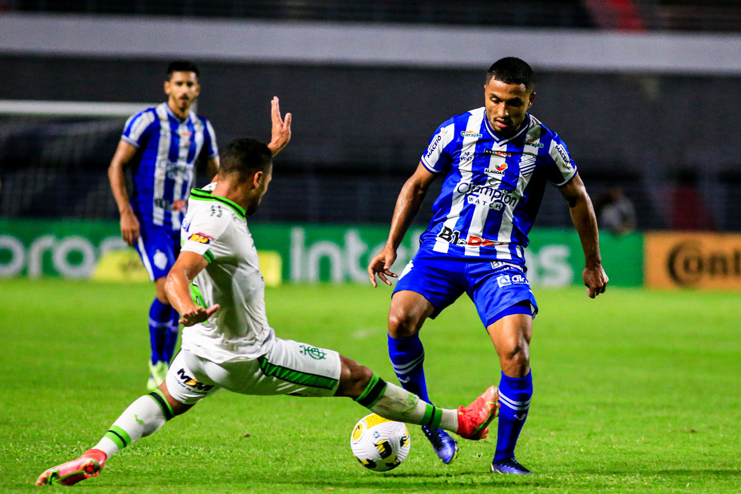 CSA faz péssima partida e assiste ao América-MG abrir vantagem de 3 a 0 na Copa do Brasil
