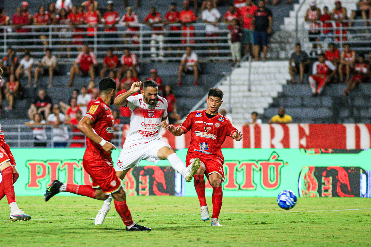 Anselmo Ramon marcou o primeiro do Galo no jogo