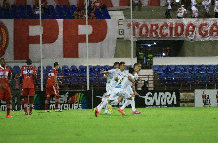 Murici vence o Galo por 3x1 e briga por vaga nas semifinais do Alagoano 