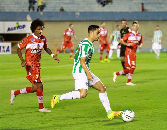 CRB perdeu para o Goiás por 3x0 no Estádio Serra Dourada