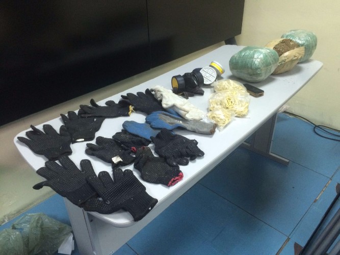 Materiais suspeitos foram apreendidos durante operação