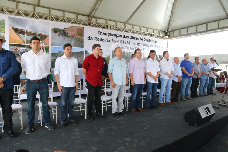 Autoridades inauguram obras de duplicação da BR-101/AL