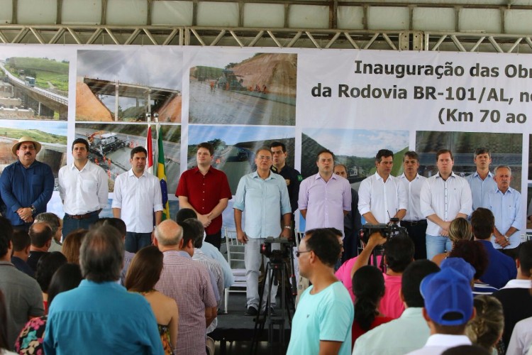 Autoridades inauguram obras de duplicação da BR-101/AL