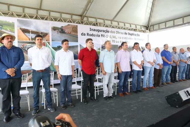Autoridades inauguram obras de duplicação da BR-101/AL