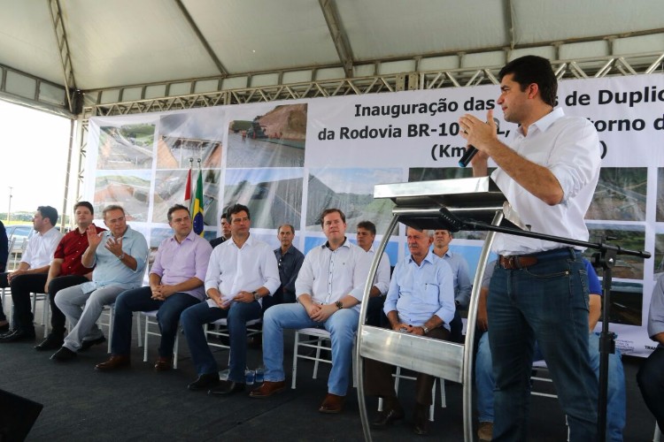 Autoridades inauguram obras de duplicação da BR-101/AL