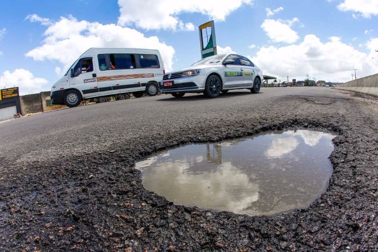 Estradas refletiram os estragos provocados pelas chuvas