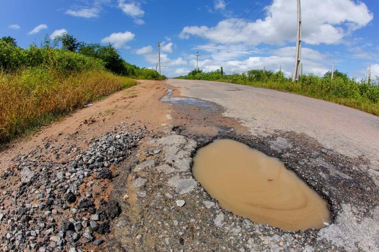 Estradas refletiram os estragos provocados pelas chuvas