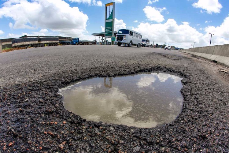 Estradas refletiram os estragos provocados pelas chuvas