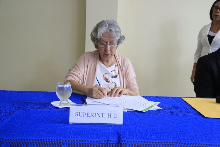 Regina Maria dos Santos assume oficialmente o comando do hospital a partir desta terça-feira