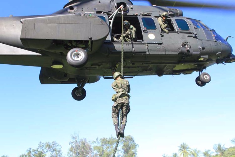 Com a 'Operação Rotores',  o 1º Batalhão de Aviação do Exército desembarcou em Alagoas