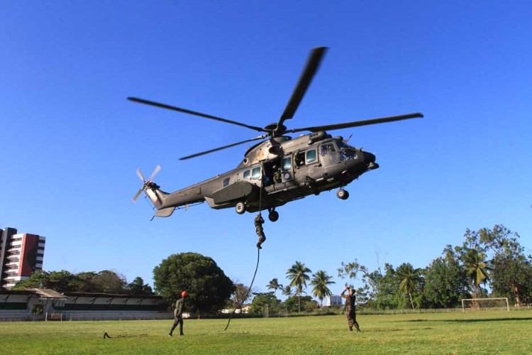 Com a 'Operação Rotores',  o 1º Batalhão de Aviação do Exército desembarcou em Alagoas