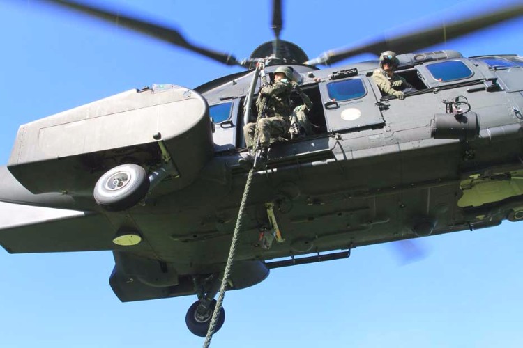 Com a 'Operação Rotores',  o 1º Batalhão de Aviação do Exército desembarcou em Alagoas