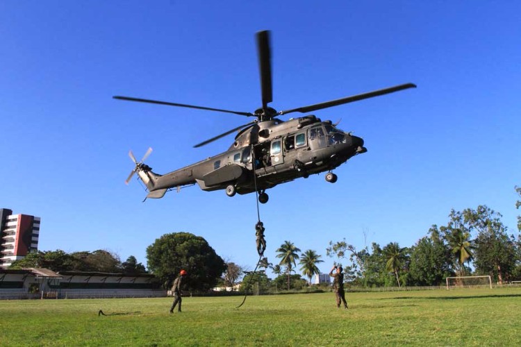 Com a 'Operação Rotores',  o 1º Batalhão de Aviação do Exército desembarcou em Alagoas