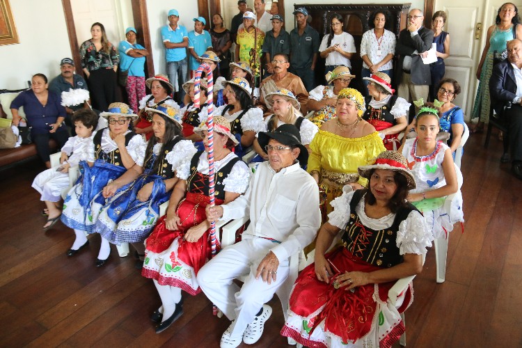 Este ano, foram escolhidos dois novos mestres, que se juntam aos outros 39 da lista