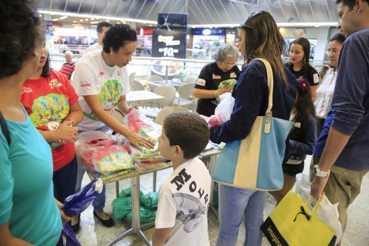 McDia Feliz acontece neste sábado para ajudar crianças com leucemia