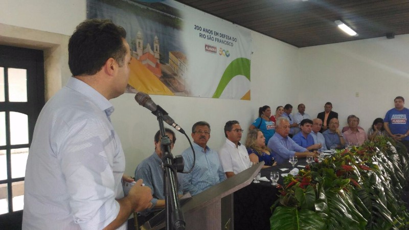 Governadores do Nordeste fazem ato em defesa do Rio São Francisco 