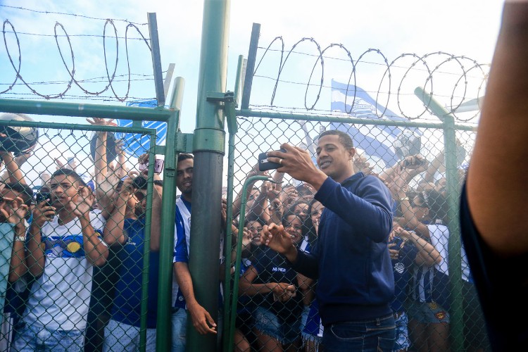 CSA venceu o Tombense por 2 a 0 e está prestes a ir para a Série B