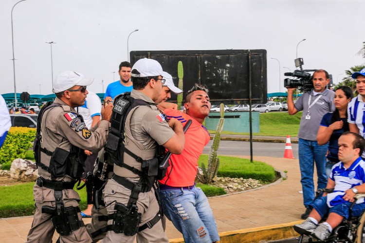 CSA venceu o Tombense por 2 a 0 e está prestes a ir para a Série B