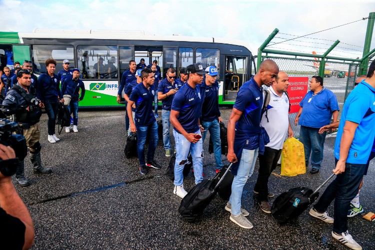 CSA venceu o Tombense por 2 a 0 e está prestes a ir para a Série B
