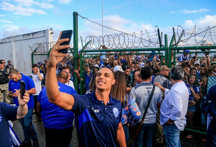 CSA venceu o Tombense por 2 a 0 e está prestes a ir para a Série B