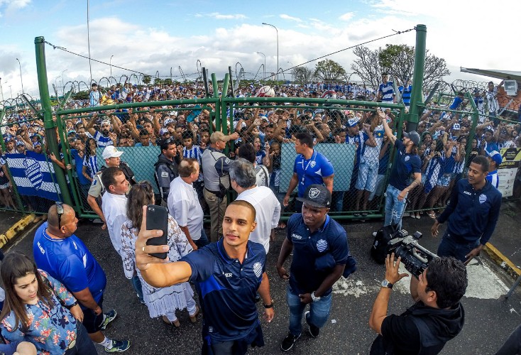 CSA venceu o Tombense por 2 a 0 e está prestes a ir para a Série B