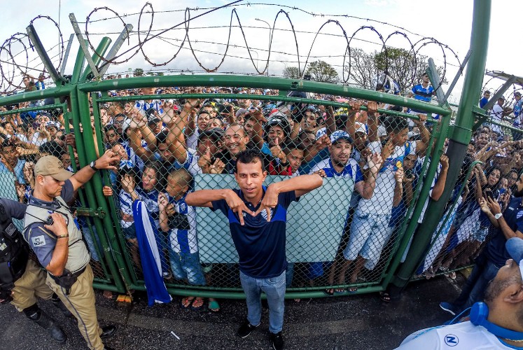 CSA venceu o Tombense por 2 a 0 e está prestes a ir para a Série B