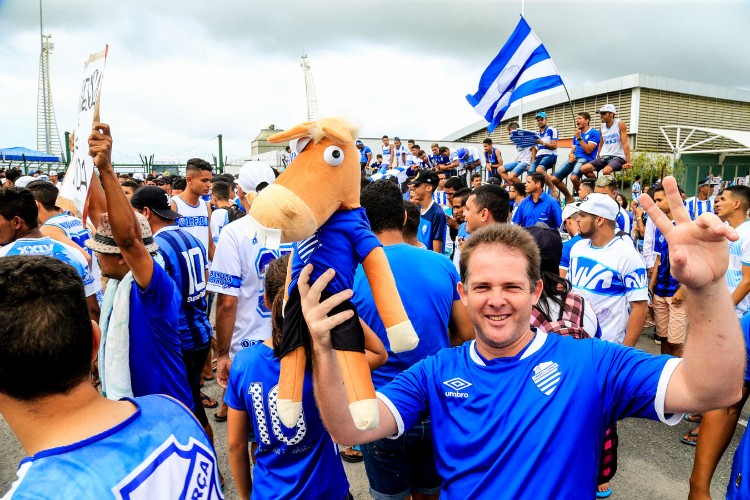 CSA venceu o Tombense por 2 a 0 e está prestes a ir para a Série B