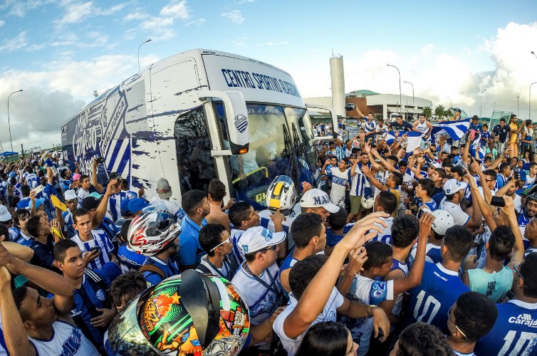 CSA venceu o Tombense por 2 a 0 e está prestes a ir para a Série B