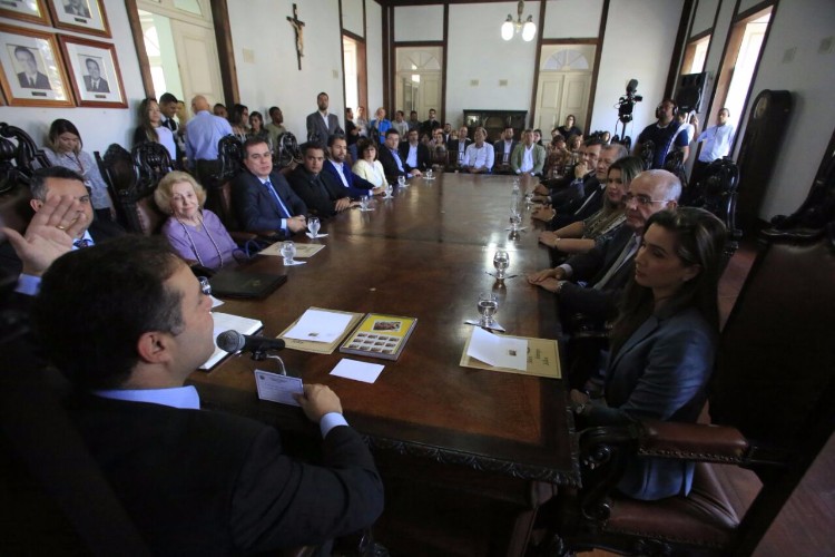 Governo lançou, nesta quarta-feira (20), selo e carimbo em comemoração ao bicentenário de Alagoas. 