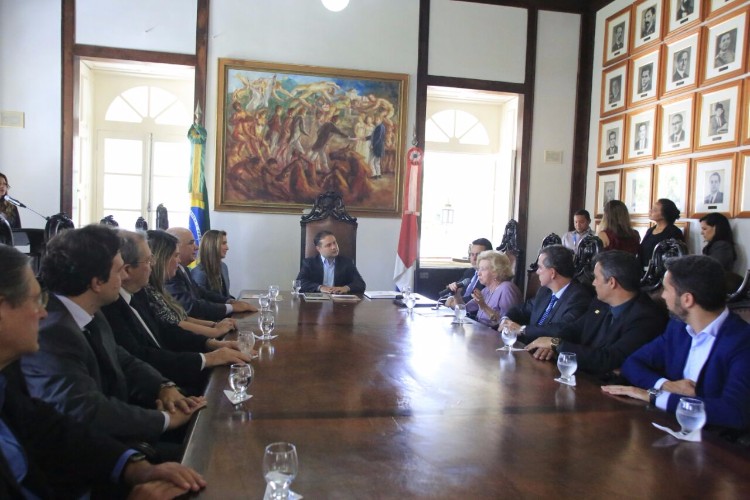 Governo lançou, nesta quarta-feira (20), selo e carimbo em comemoração ao bicentenário de Alagoas. 
