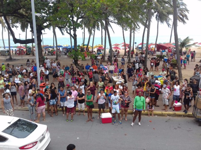 A Macha do Orgulho LGBT Maceió tem o tema "Amar sem Temer" e, além da manifestação, proporci