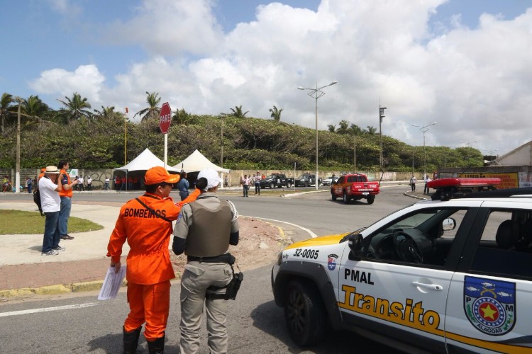 Serviços de emergência realizam simulações com o intuito de preparar a população para casos de emerg