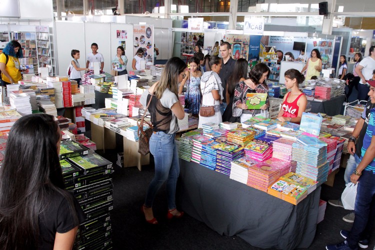 O evento acontece no Centro Cultural e de Exposições Ruth Cardoso