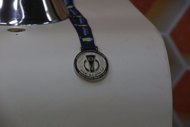 Taça do campeão da Série C visita estúdios da OAM