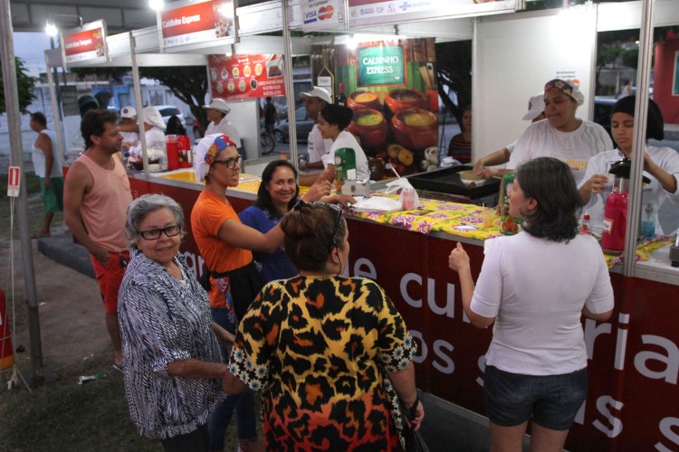 Público poderá degustar massas, feijoada, tapioca e doces em geral, tudo produzido pelos comerciante