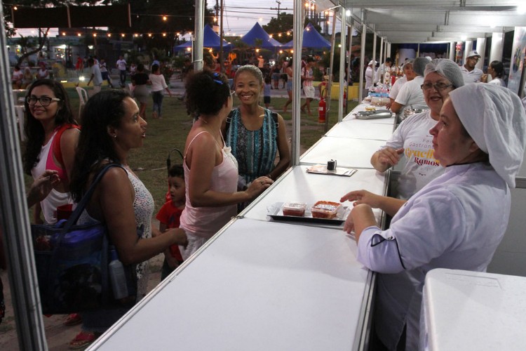 Público poderá degustar massas, feijoada, tapioca e doces em geral, tudo produzido pelos comerciante