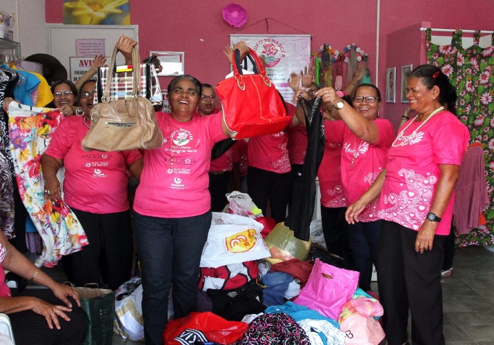 Voluntárias receberam material em festa e agradeceram pelo apoio