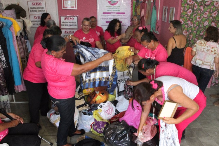 Voluntárias receberam material em festa e agradeceram pelo apoio