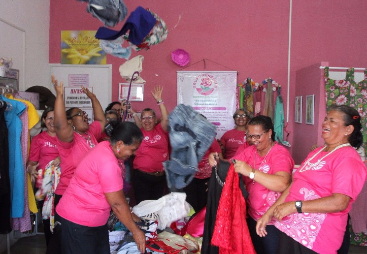 Voluntárias receberam material em festa e agradeceram pelo apoio