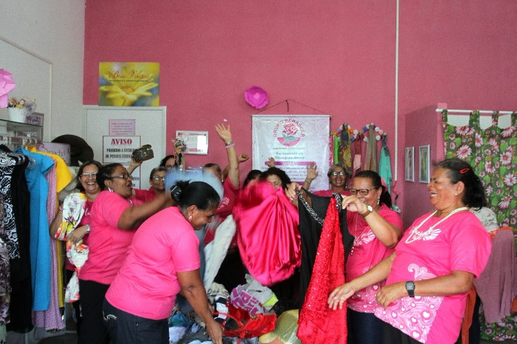 Voluntárias receberam material em festa e agradeceram pelo apoio