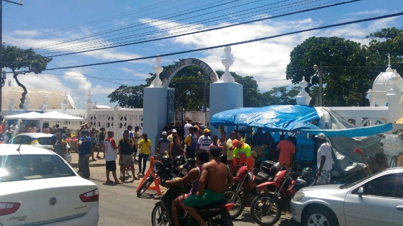 Movimentação em cemitérios da capital 