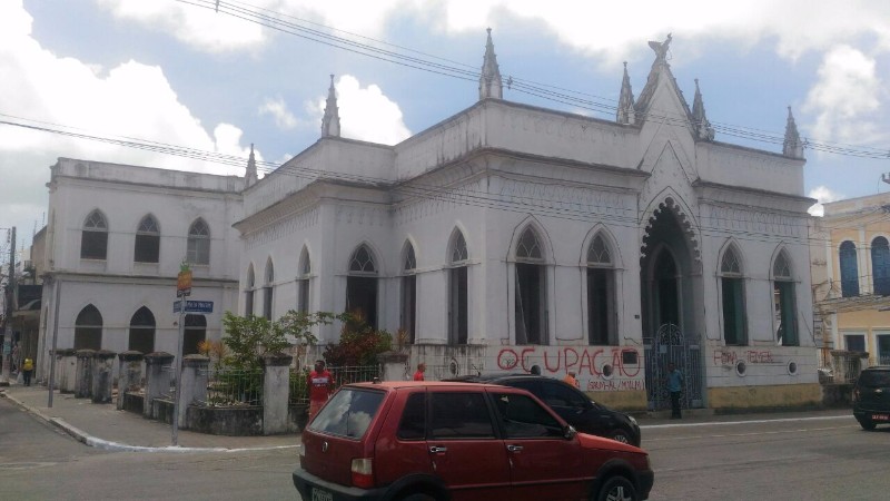 Abandono e sucateamento no prédio da antiga prefeitura de Maceió