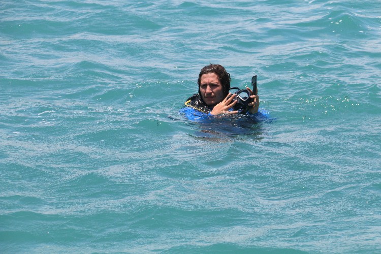 Mergulho com cilindro nos mares de Alagoas 