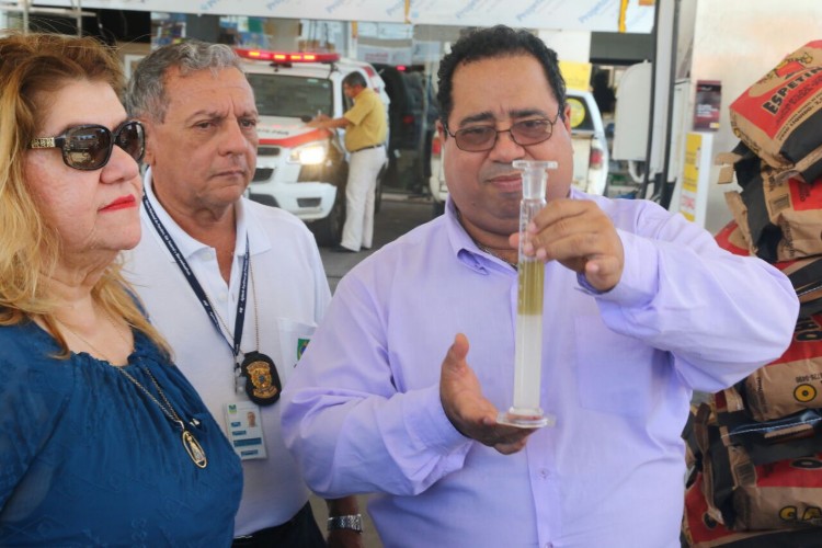 Ministério Público e Agencia Nacional do Petróleo fiscalizam postos de combustíveis em Alagoas
