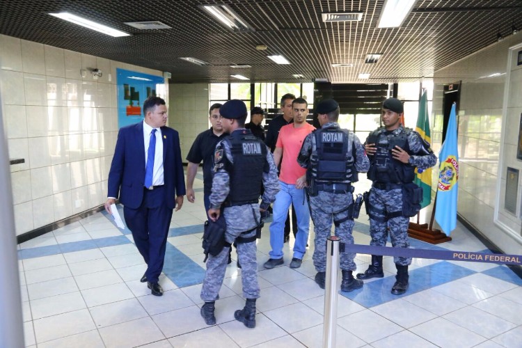 Operação tem por objetivo desarticular lavagem de dinheiro do tráfico internacional de drogas