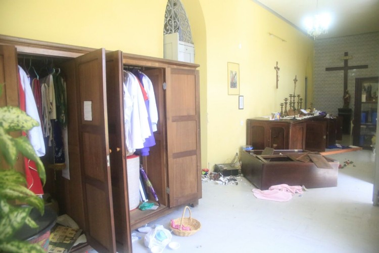 Igreja dos Martírios invadida por bandidos 