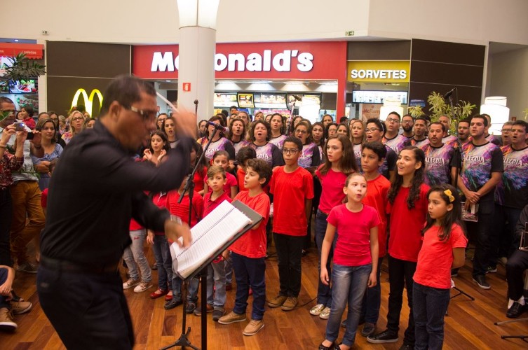 Corais embalam as festas de fim de ano em Maceió