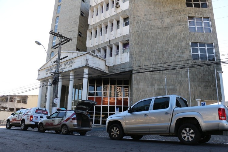 Foram cumpridos 13 mandados; entre os detidos estão policiais militares