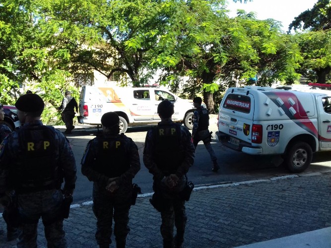 Foram cumpridos 13 mandados; entre os detidos estão policiais militares